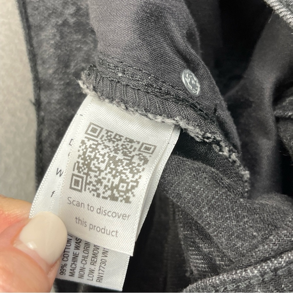 Universal Thread Black Denim Button-Front Midi Sk… - image 11